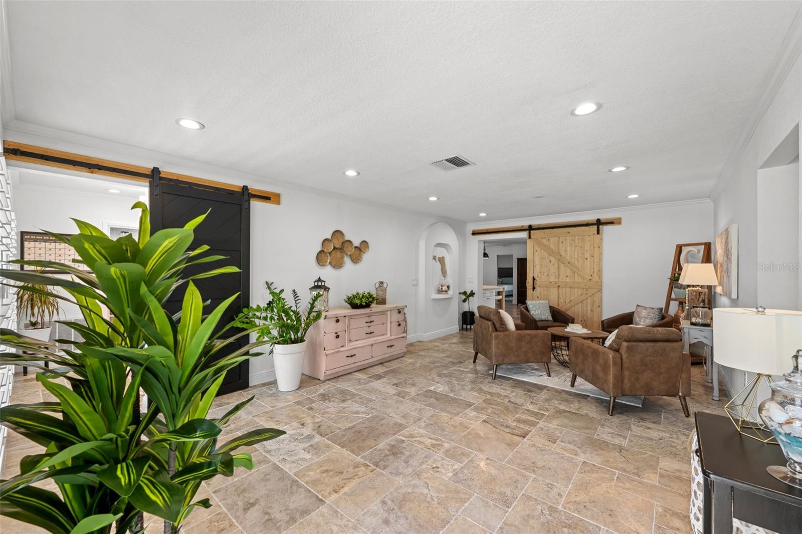 Image 5 of 43 For 309 Palmetto Lane
