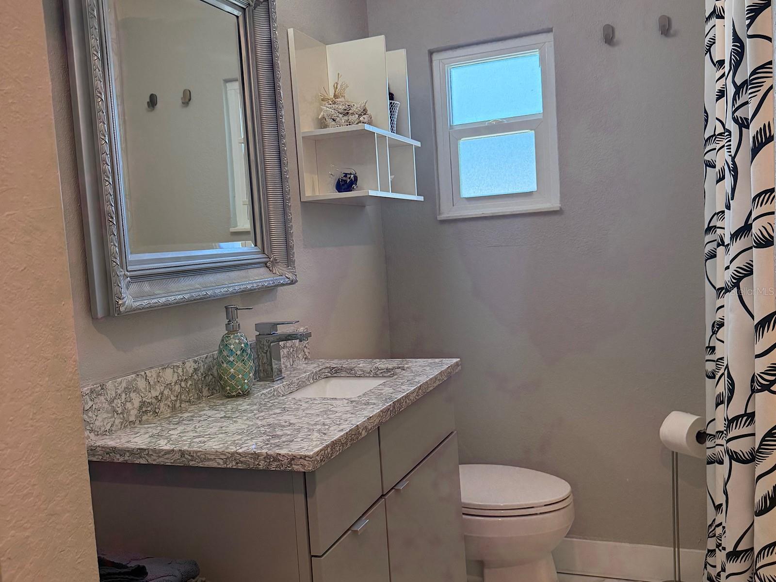 Listing photo id 4 for 263 21st Avenue S