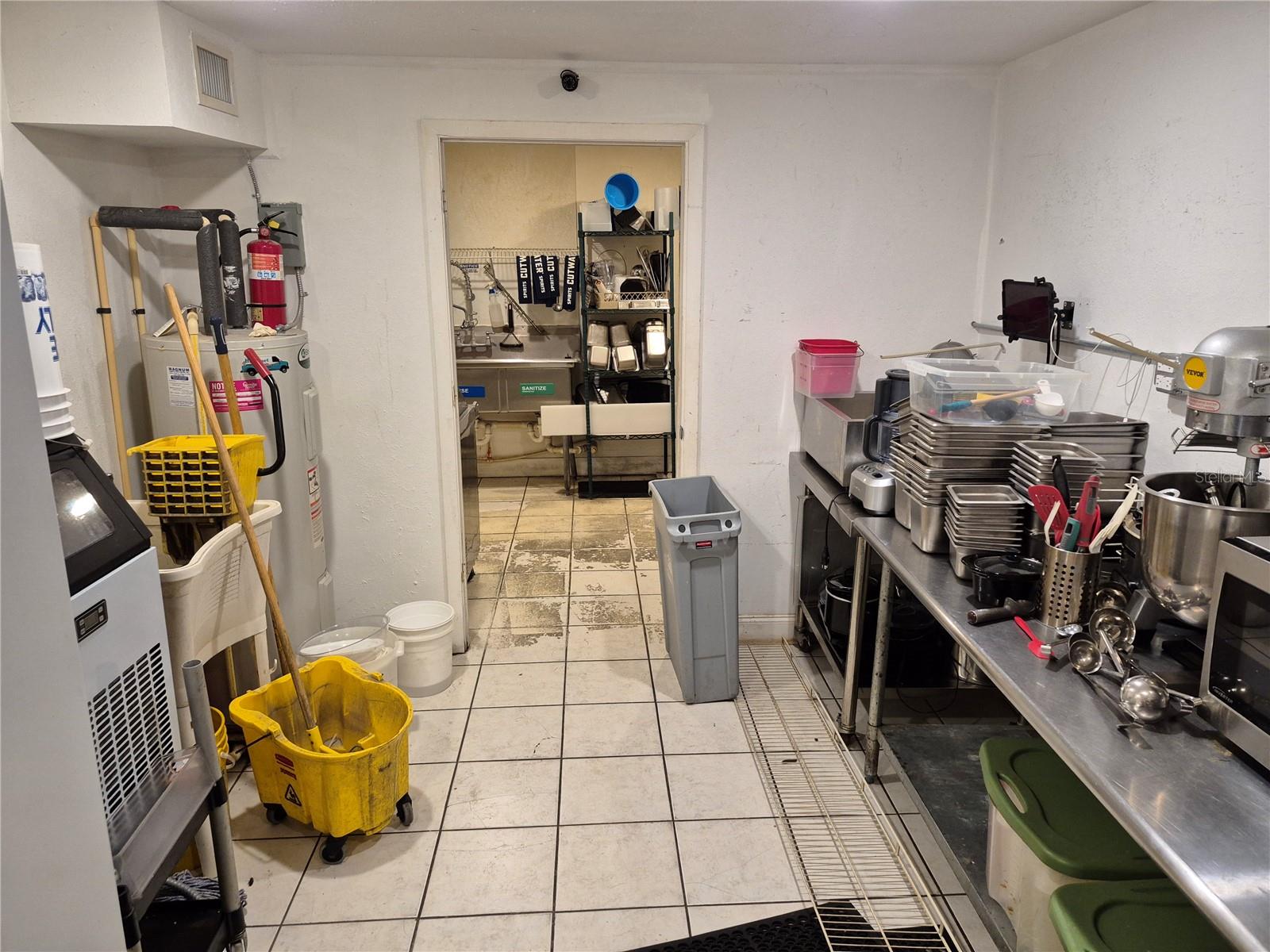Image 6 of 13 For 410 Broad Street