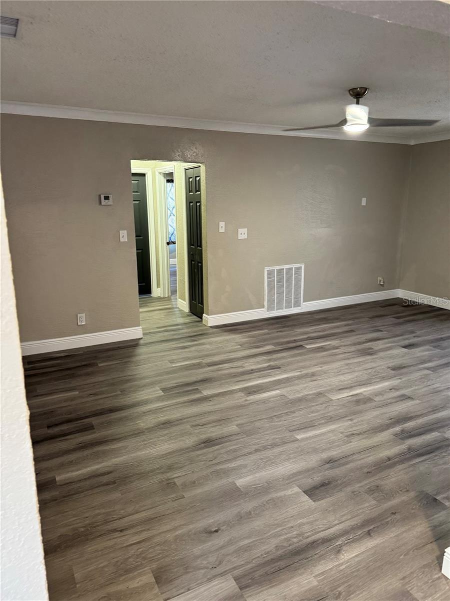 Image 2 of 8 For 3909 18th Avenue S