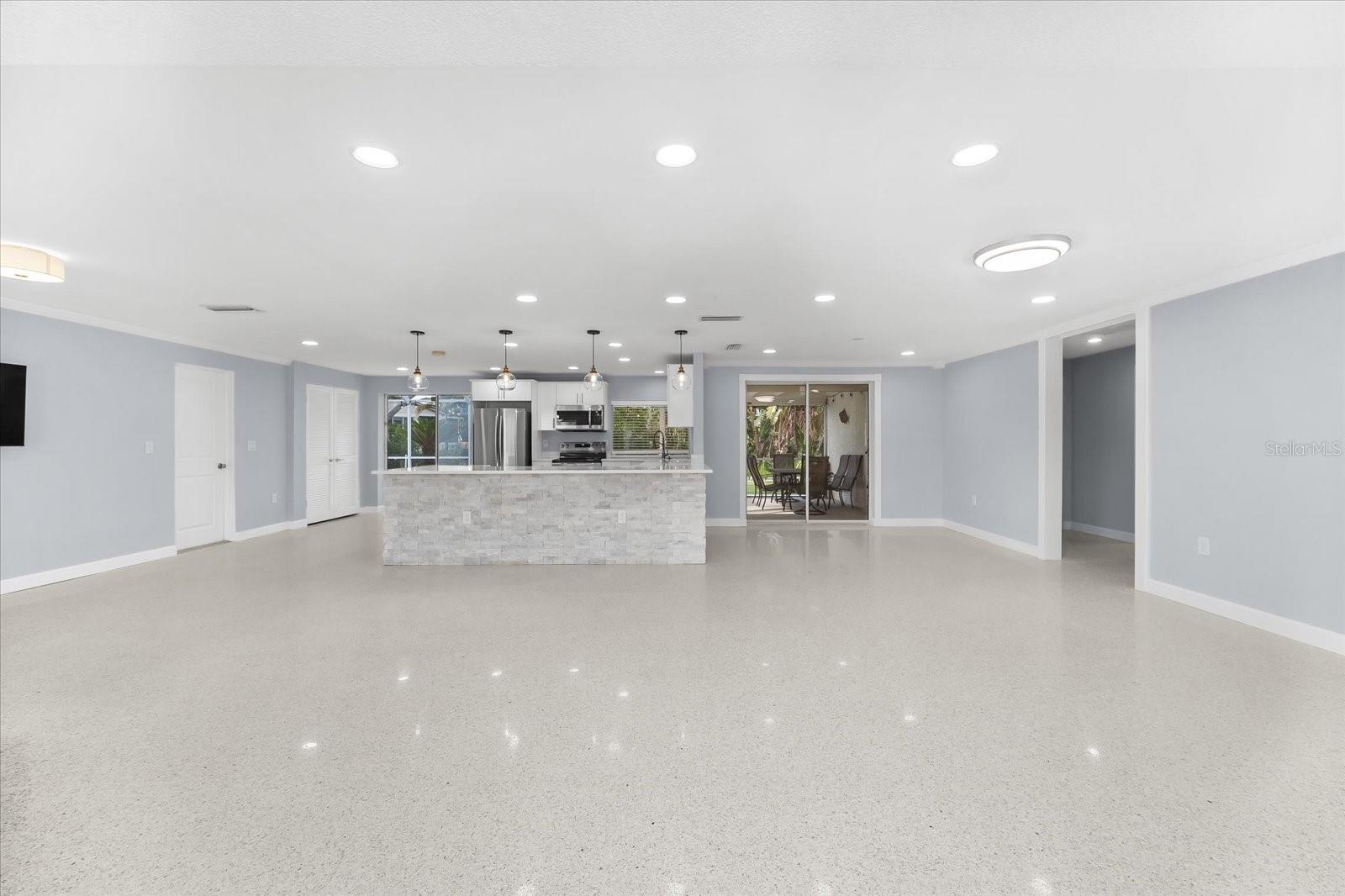 Image 9 of 70 For 501 De Narvaez Drive