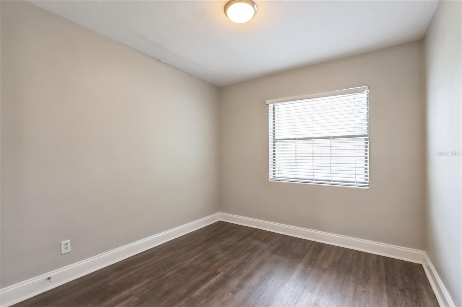 Image 17 of 31 For 10404 Antioch Road