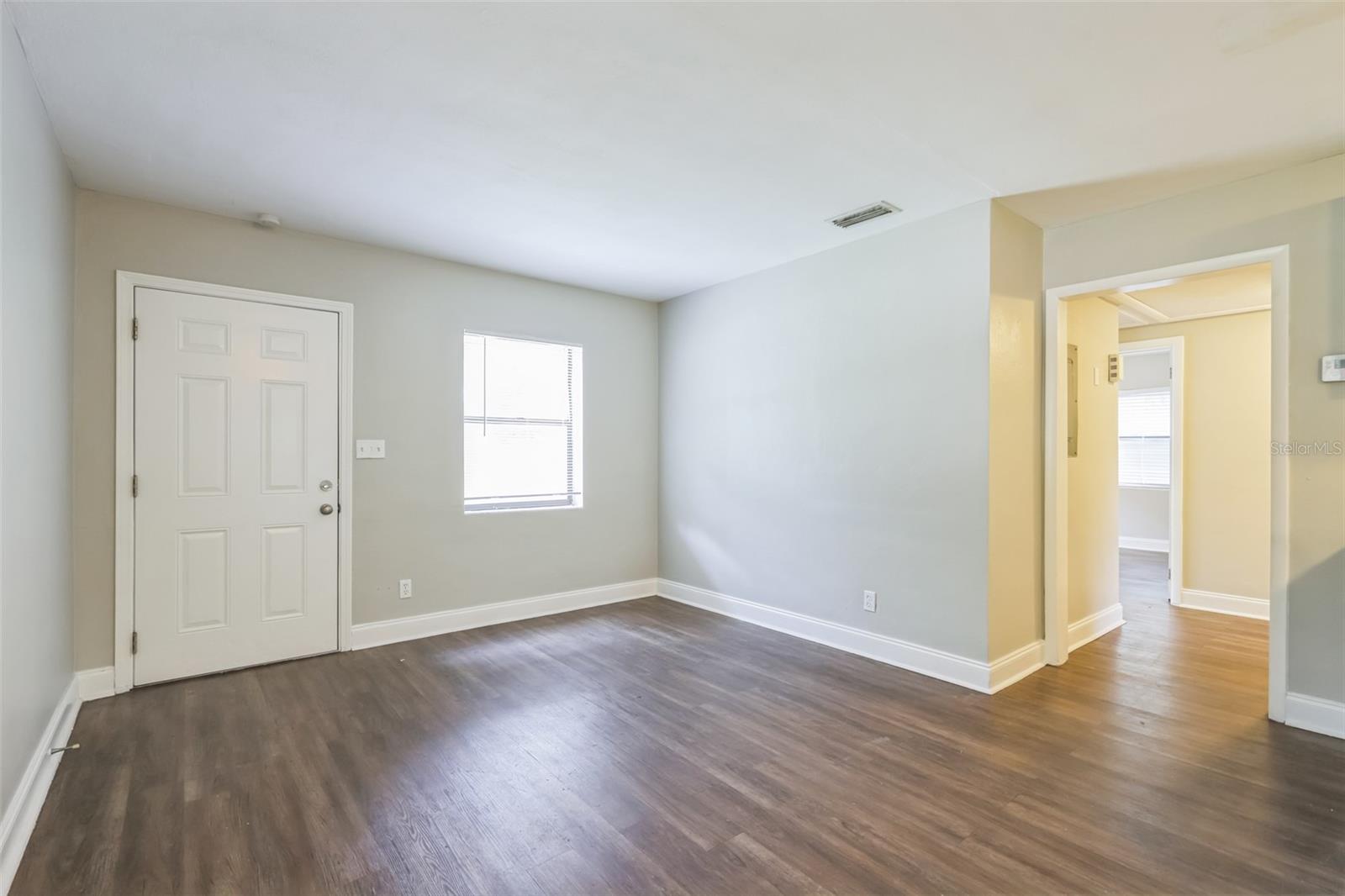 Image 4 of 31 For 10404 Antioch Road