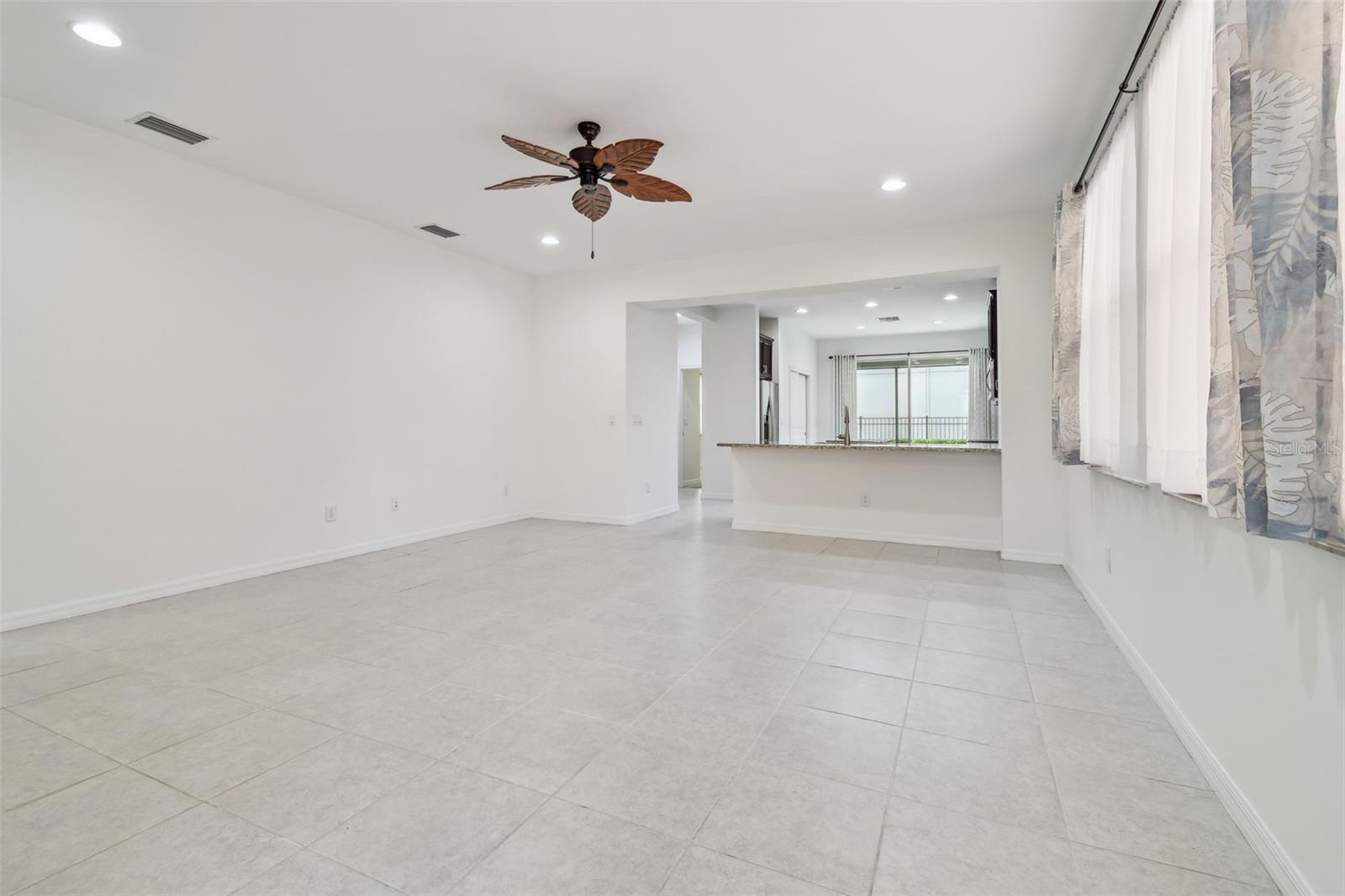 Image 18 of 92 For 17596 Terrazzo Way