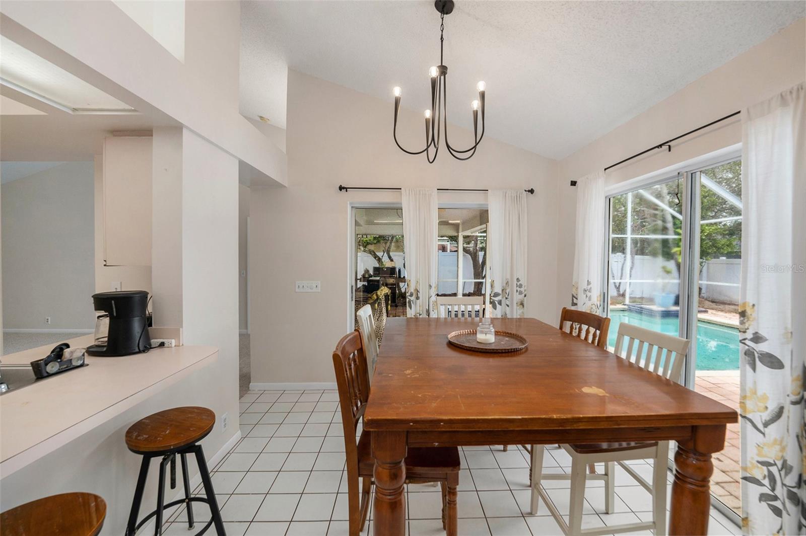 Image 7 of 26 For 1763 Pebble Hill Court