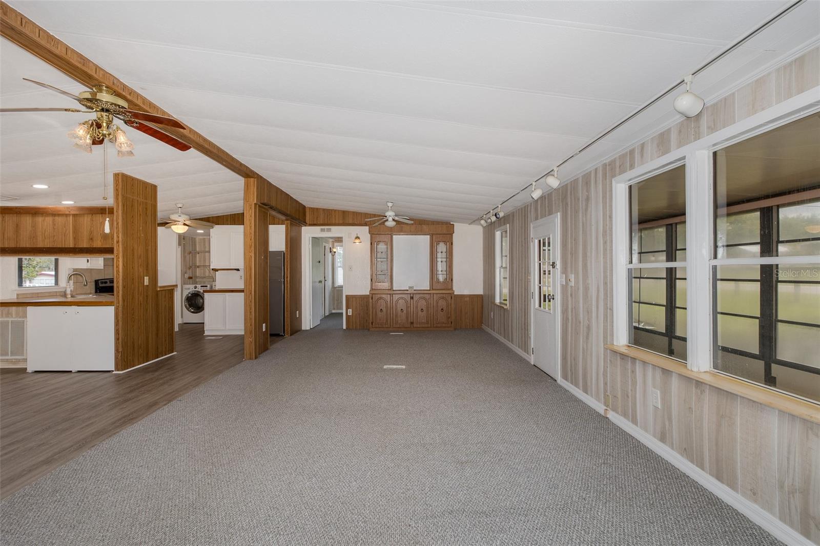 Image 17 of 40 For 12823 Litewood Drive