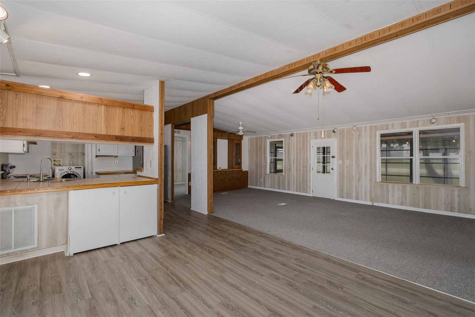 Image 19 of 40 For 12823 Litewood Drive