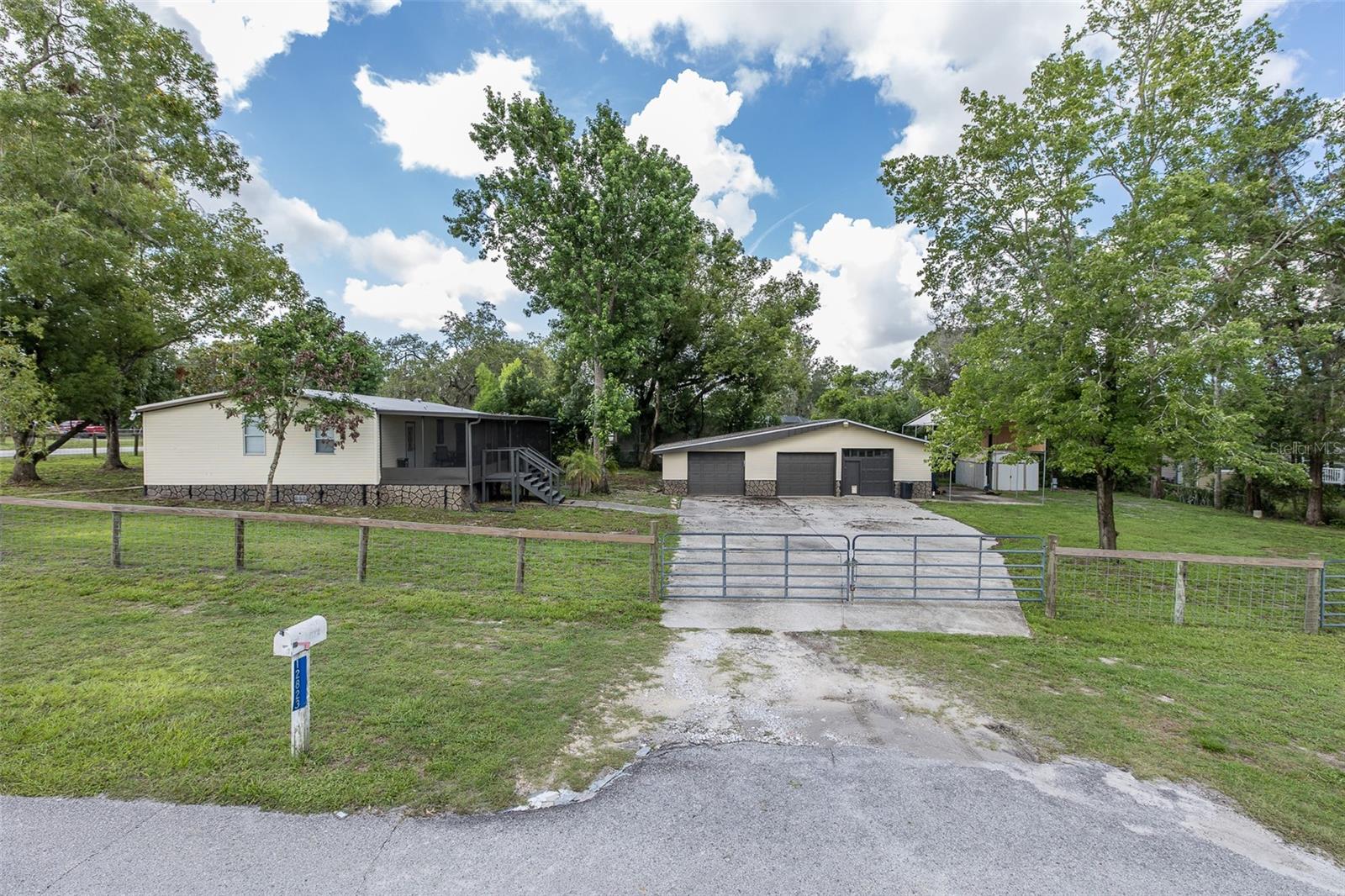 Image 2 of 40 For 12823 Litewood Drive