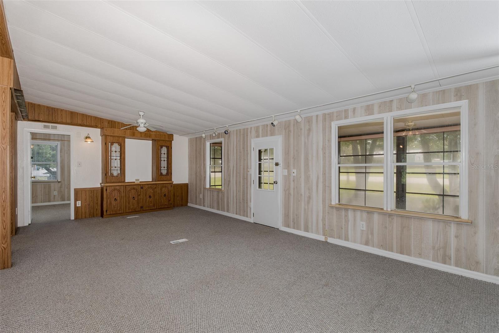 Image 21 of 40 For 12823 Litewood Drive