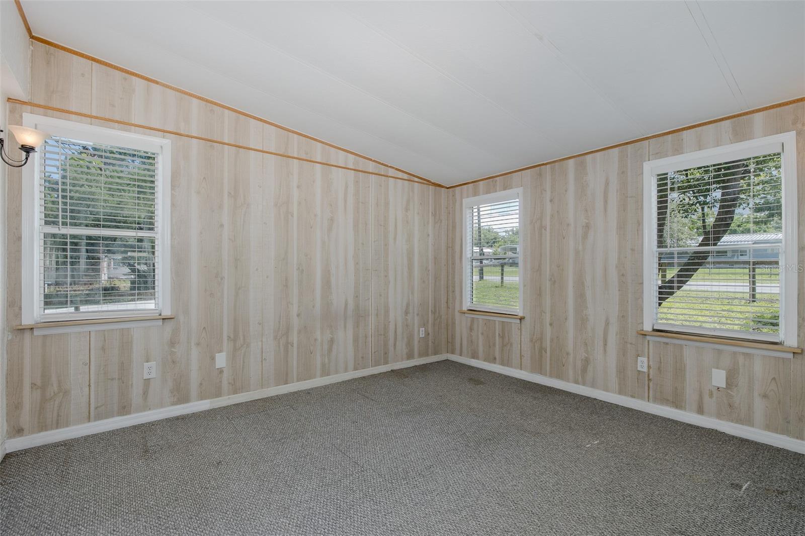 Image 23 of 40 For 12823 Litewood Drive