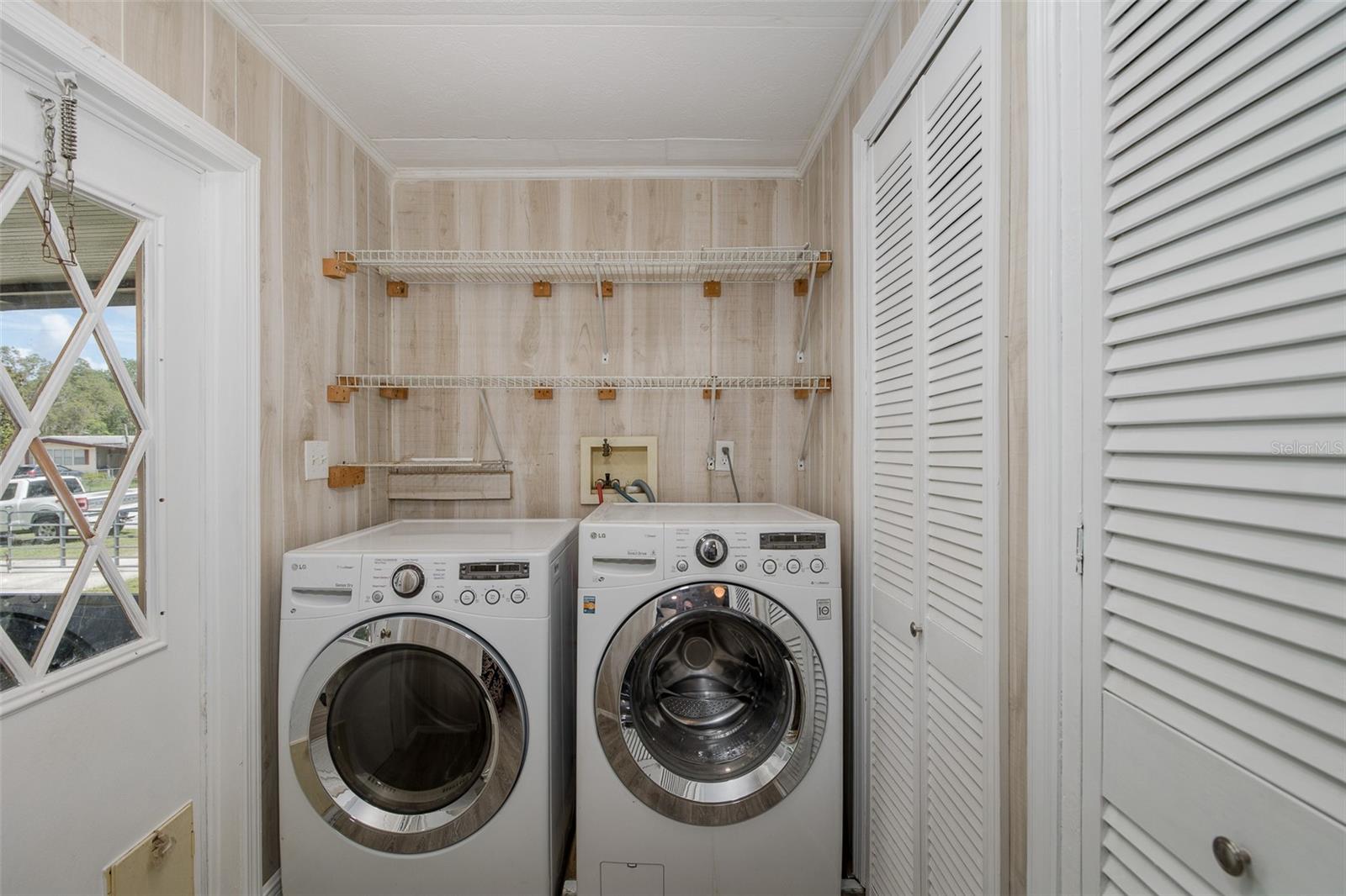 Image 29 of 40 For 12823 Litewood Drive