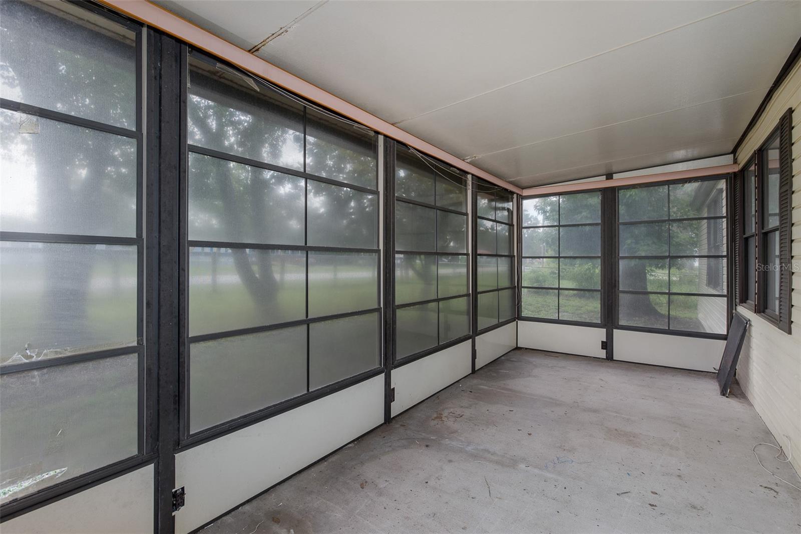 Image 30 of 40 For 12823 Litewood Drive