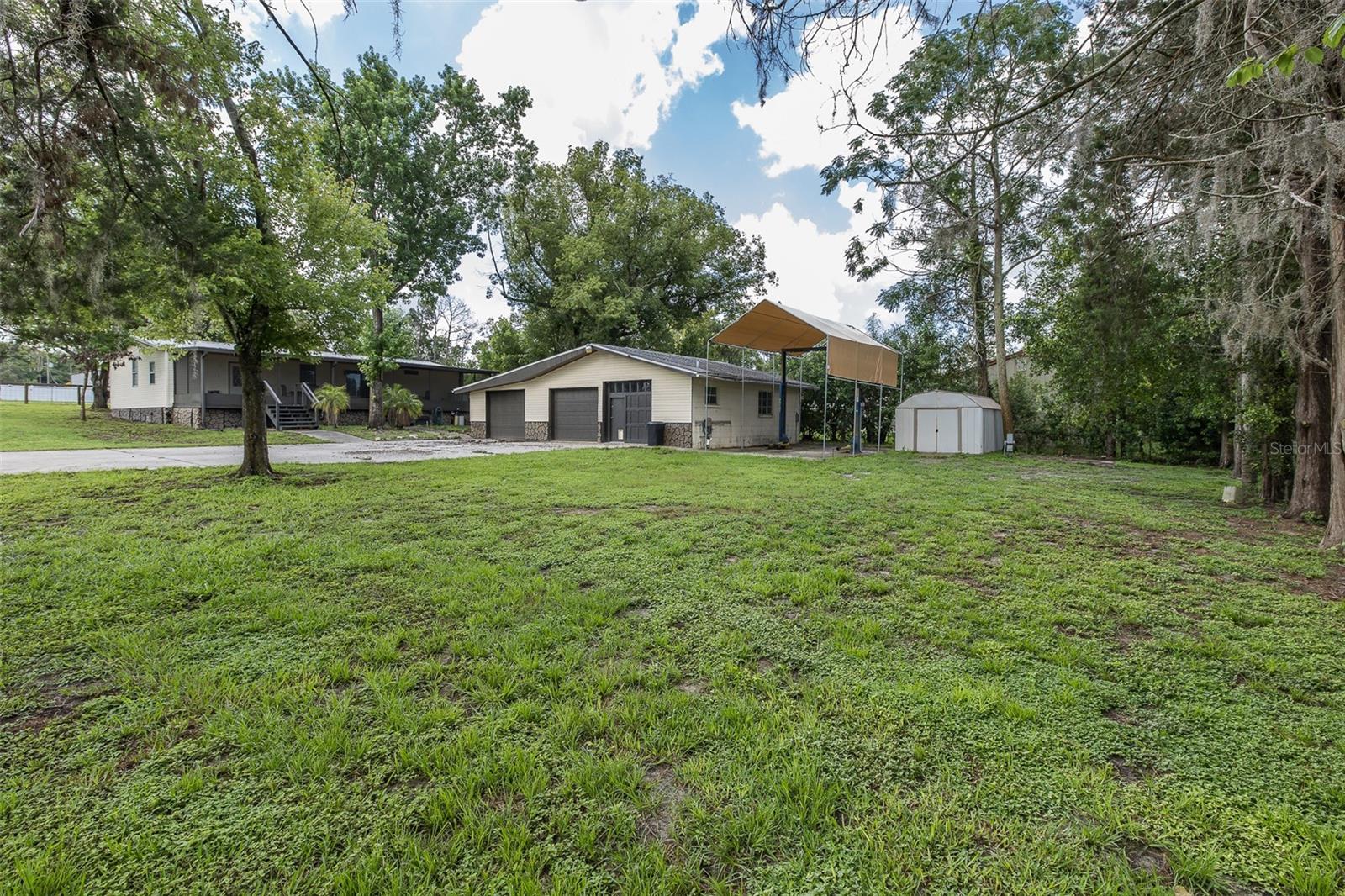 Image 9 of 40 For 12823 Litewood Drive