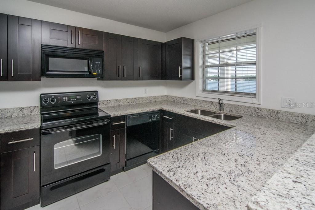 Image 2 of 16 For 205 Pompano Drive Se D