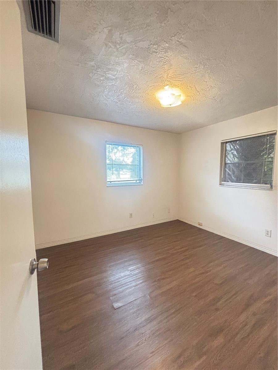 Image 14 of 25 For 2785 Pinehurst Avenue
