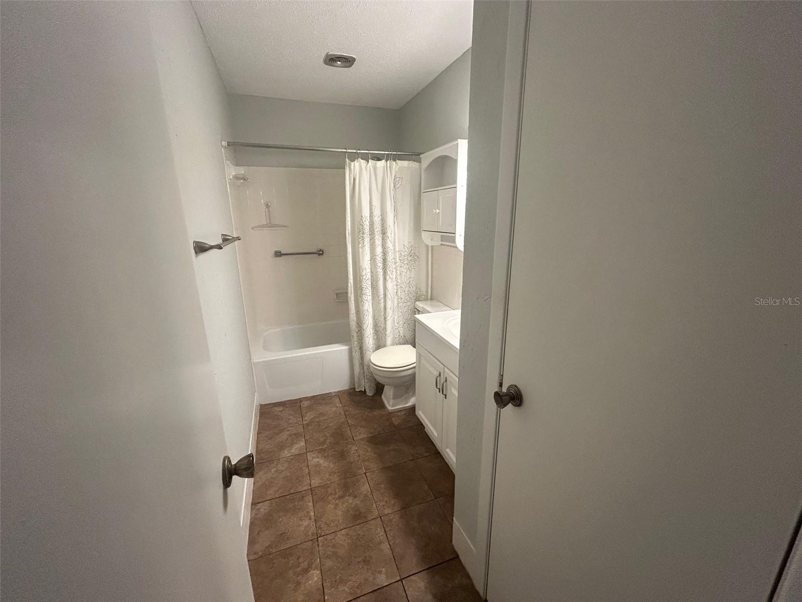 Listing photo id 8 for 10116 Tulip Street N 10116