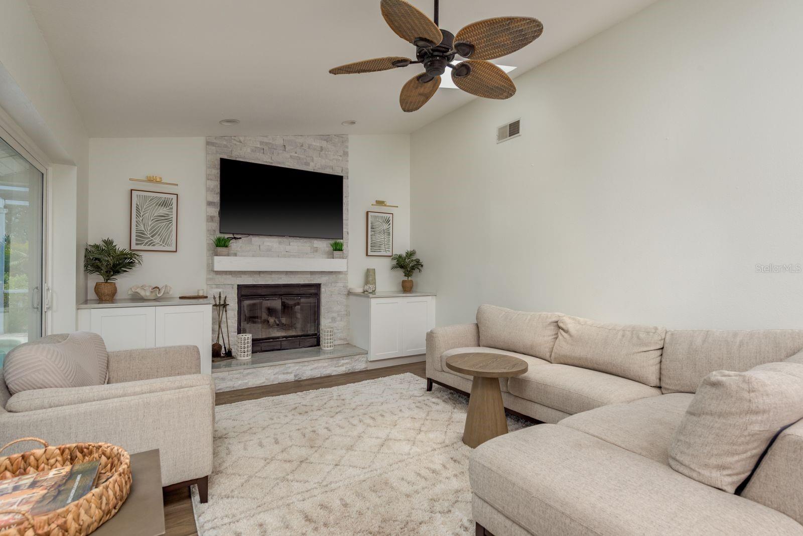 Image 11 of 28 For 2800 Resnik Circle W