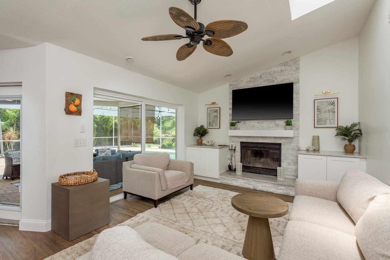 Image 12 of 28 For 2800 Resnik Circle W