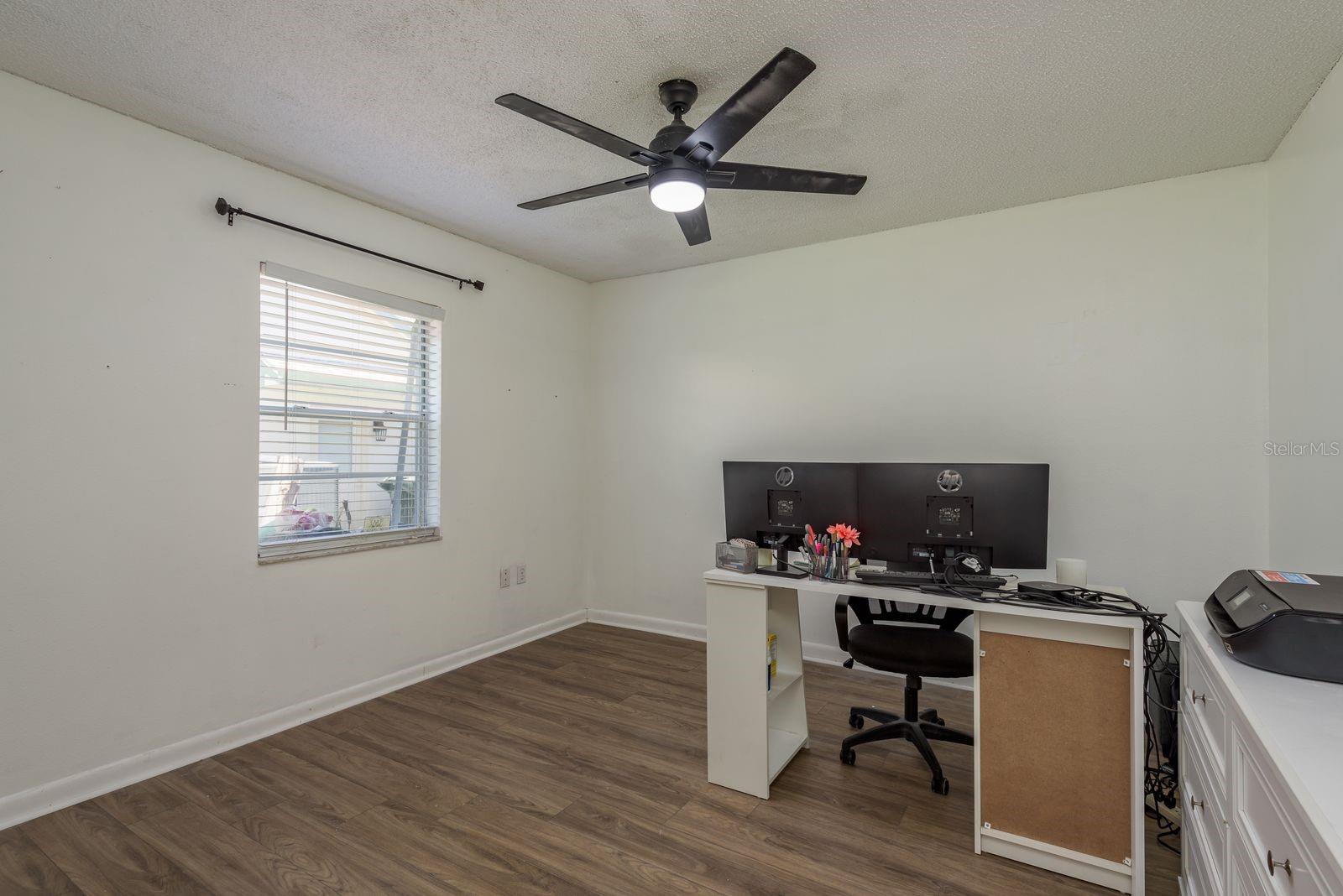 Image 19 of 28 For 2800 Resnik Circle W