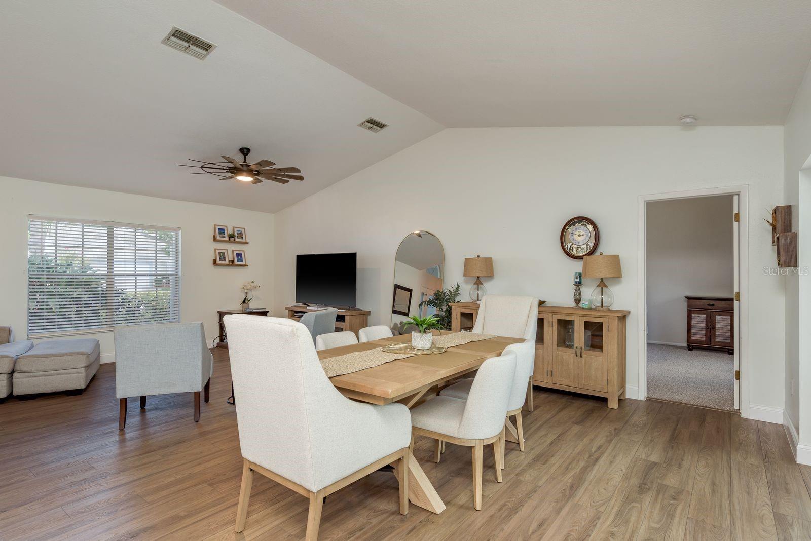 Image 6 of 28 For 2800 Resnik Circle W