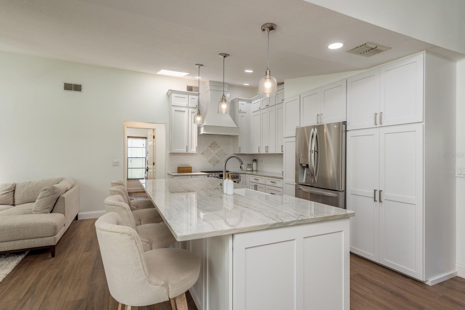 Image 8 of 28 For 2800 Resnik Circle W