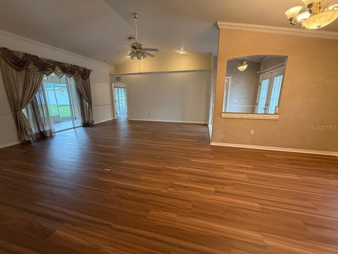 Image 12 of 73 For 8501 Boyce Street