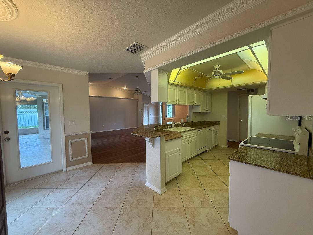 Image 19 of 73 For 8501 Boyce Street