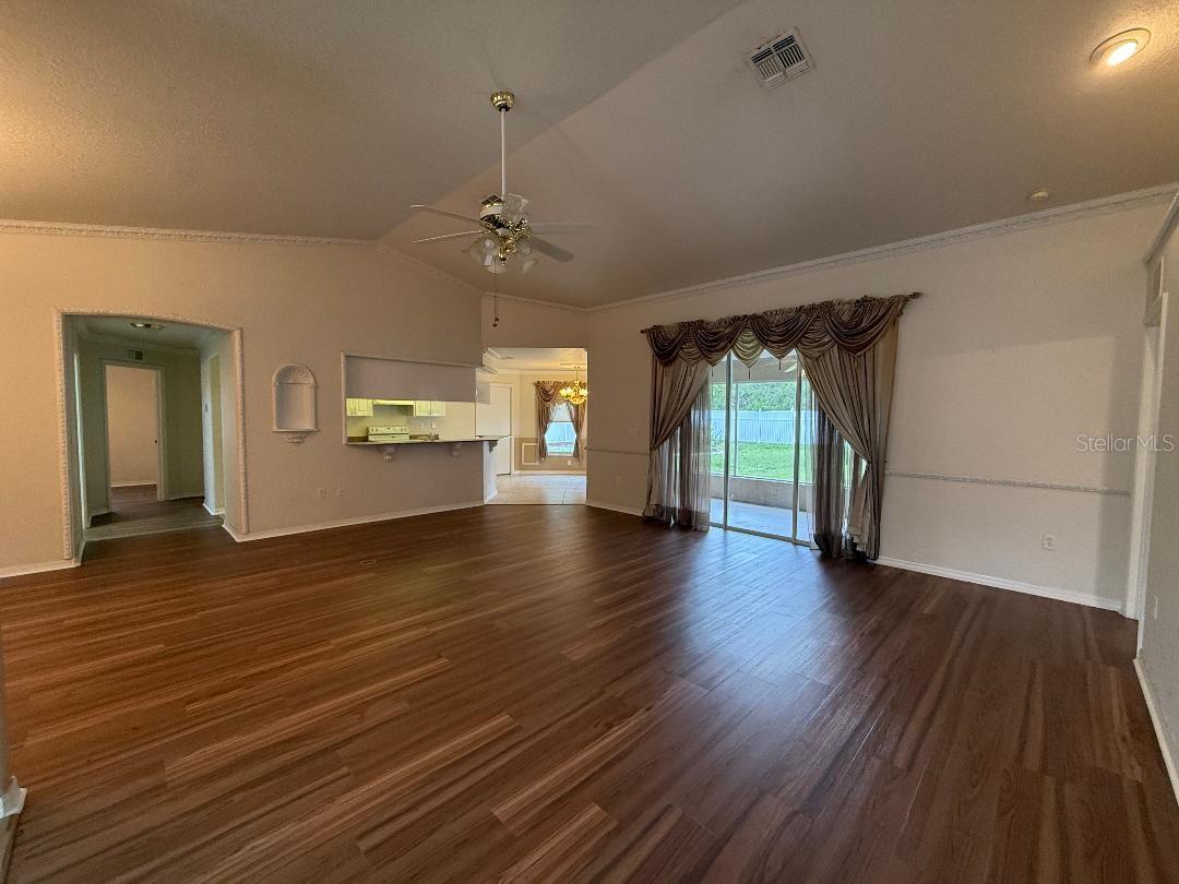 Image 39 of 73 For 8501 Boyce Street