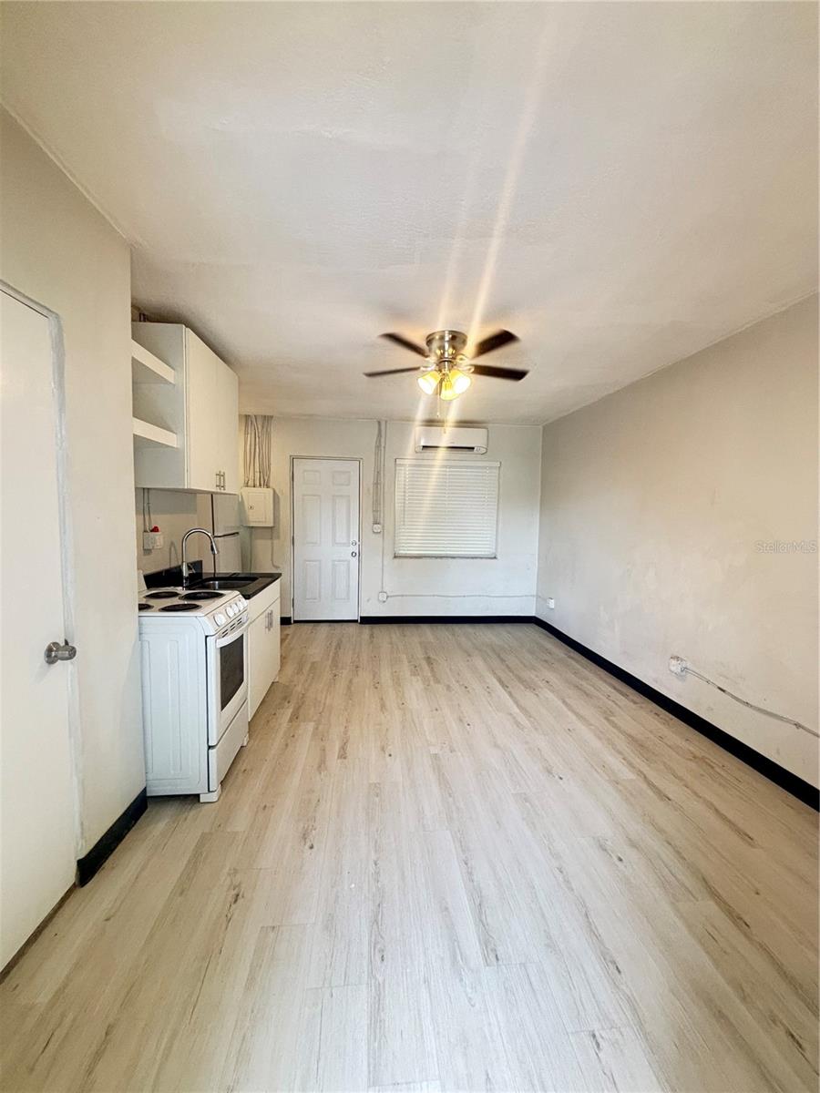 Image 2 of 6 For 707 Rosery Road Nw 2