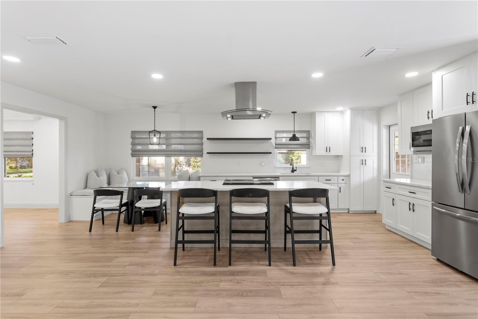 Image 15 of 39 For 4708 Neptune Street
