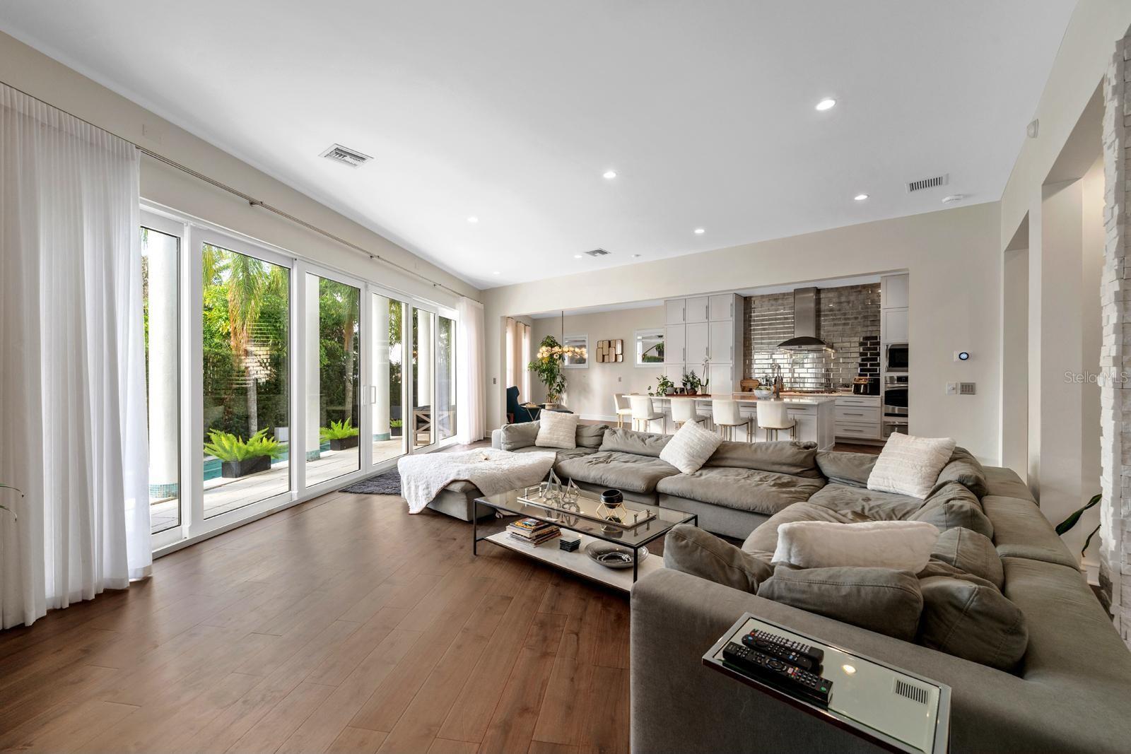 Image 13 of 50 For 2711 Trilby Avenue