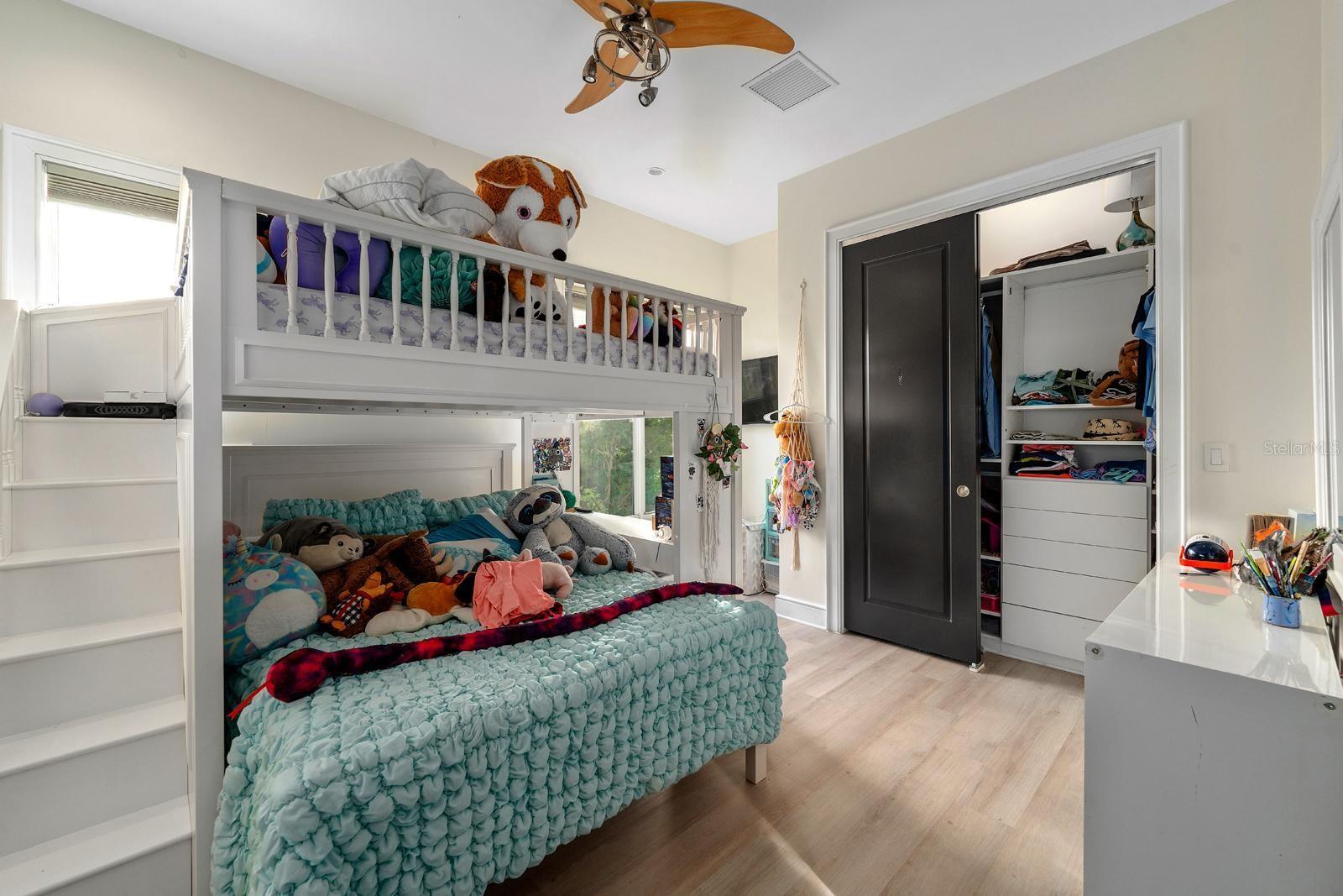 Image 24 of 50 For 2711 Trilby Avenue