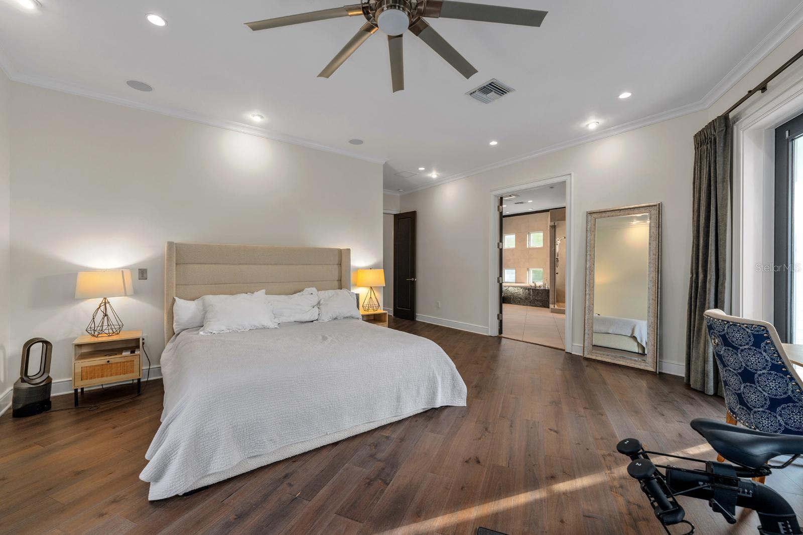 Image 27 of 50 For 2711 Trilby Avenue