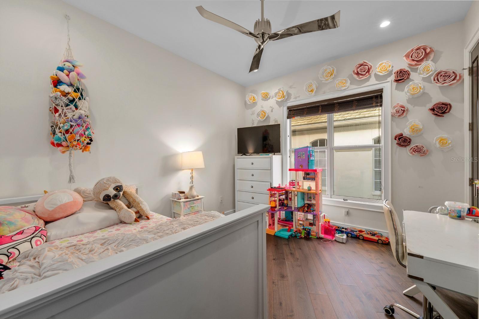 Image 31 of 50 For 2711 Trilby Avenue