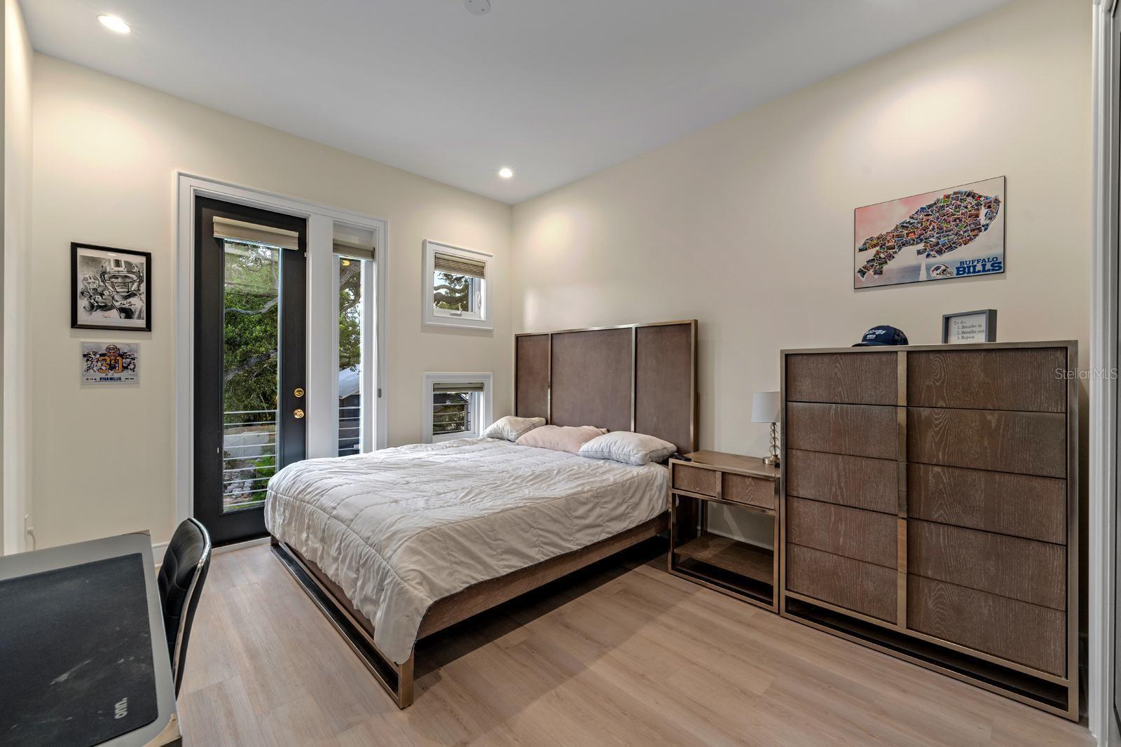 Image 34 of 50 For 2711 Trilby Avenue