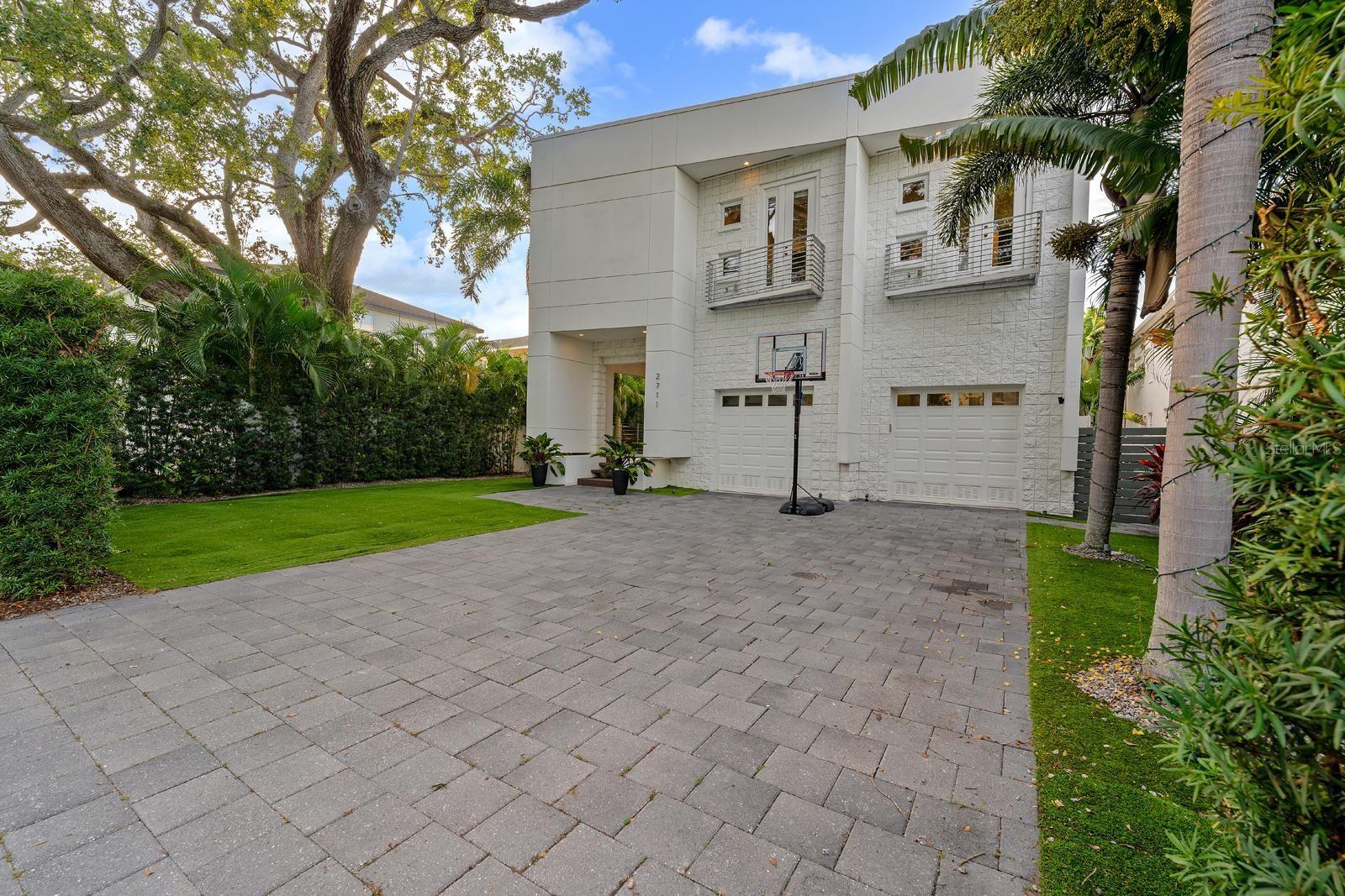 Image 40 of 50 For 2711 Trilby Avenue