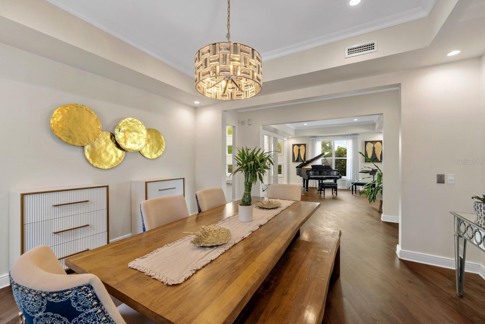 Image 6 of 50 For 2711 Trilby Avenue