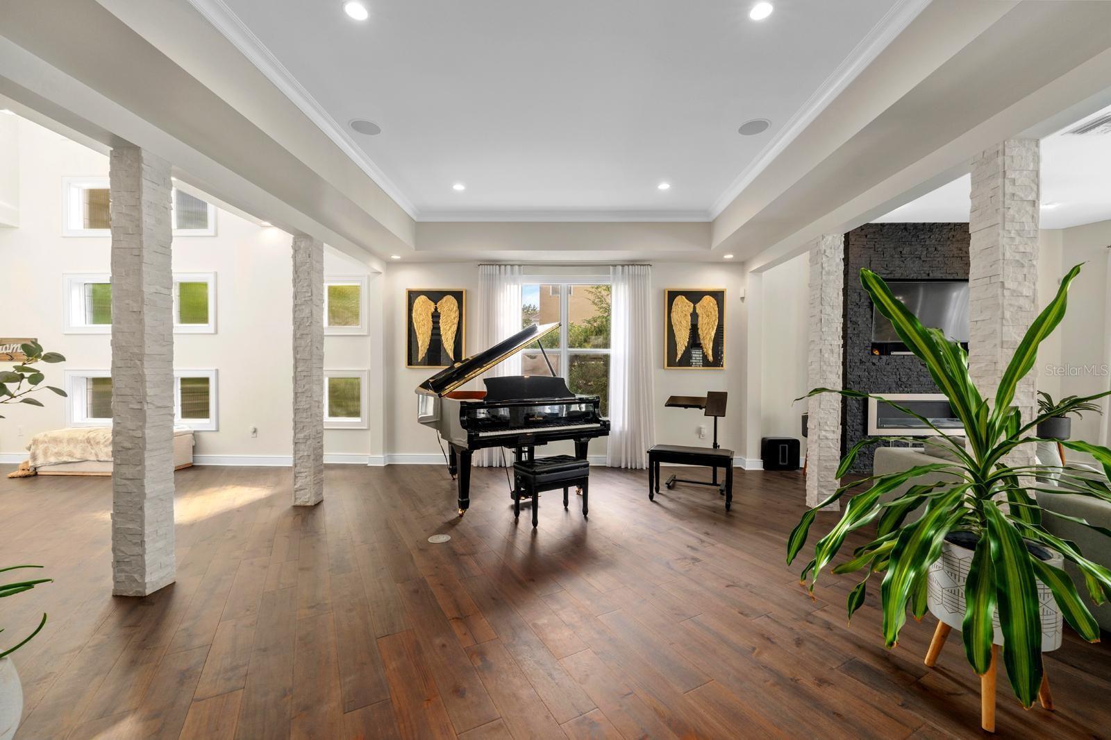 Image 8 of 50 For 2711 Trilby Avenue