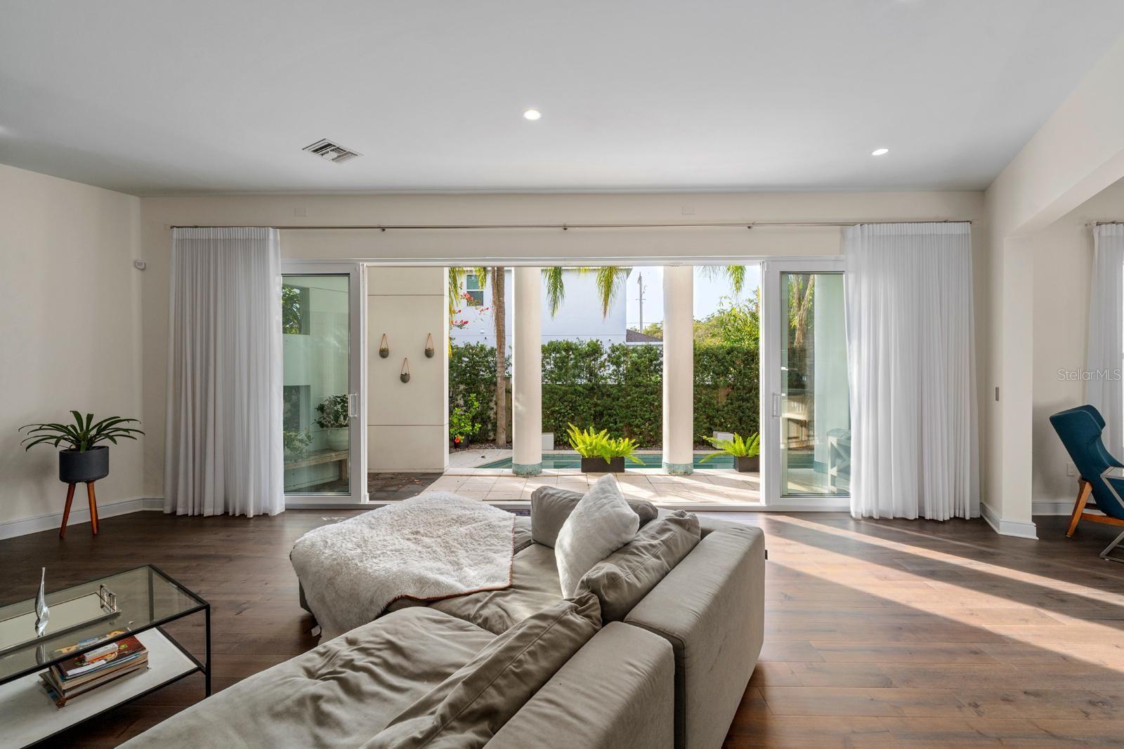Image 9 of 50 For 2711 Trilby Avenue
