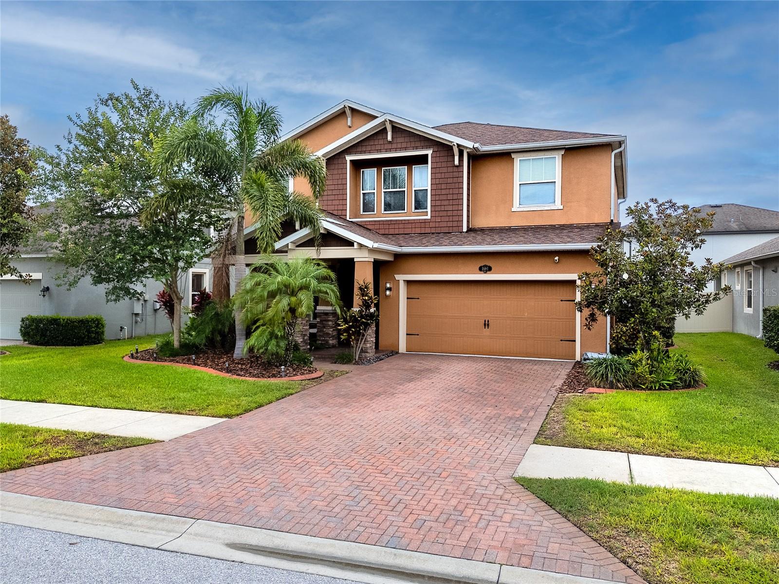 Listing photo id 0 for 1601 Fox Grape Loop