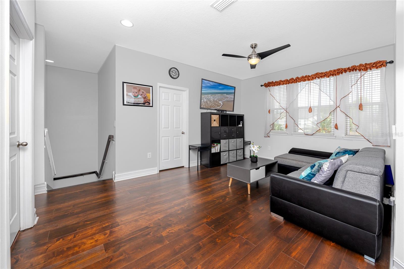 Listing photo id 21 for 1601 Fox Grape Loop