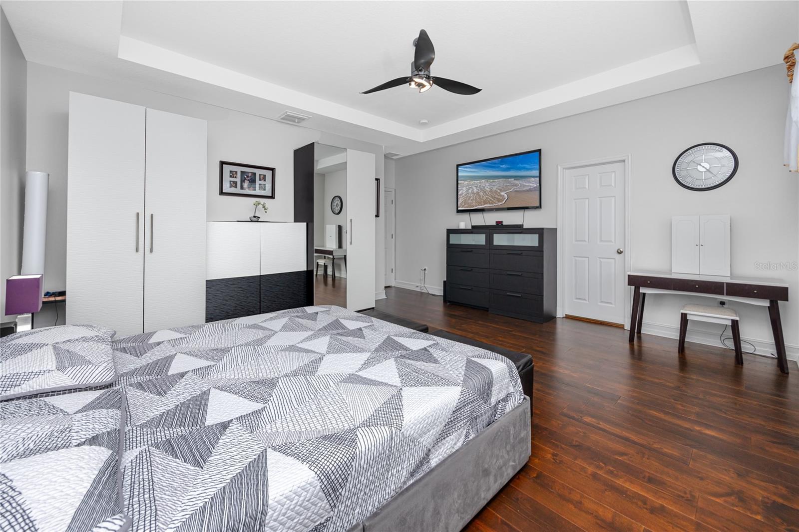 Listing photo id 23 for 1601 Fox Grape Loop