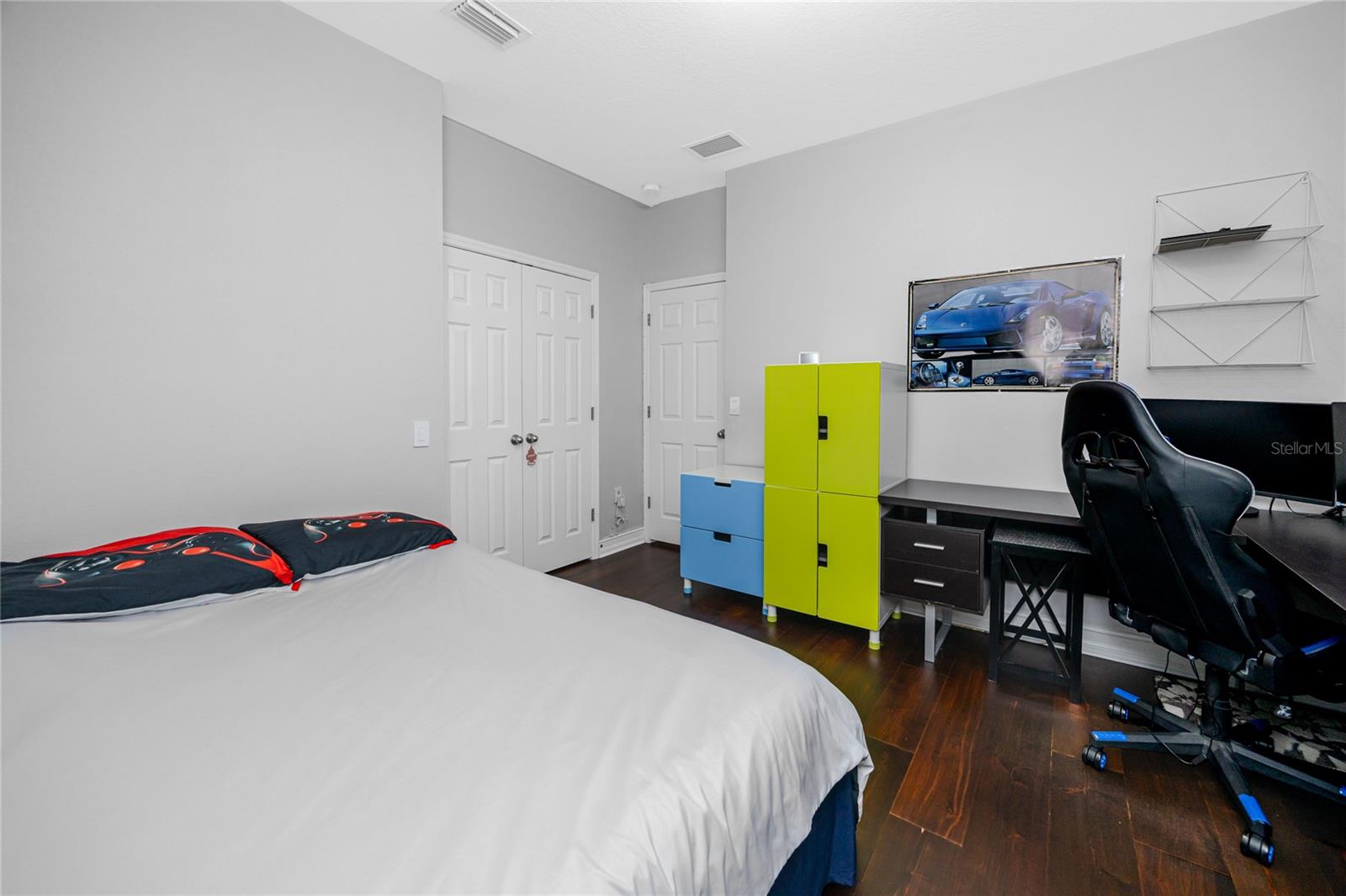 Listing photo id 32 for 1601 Fox Grape Loop