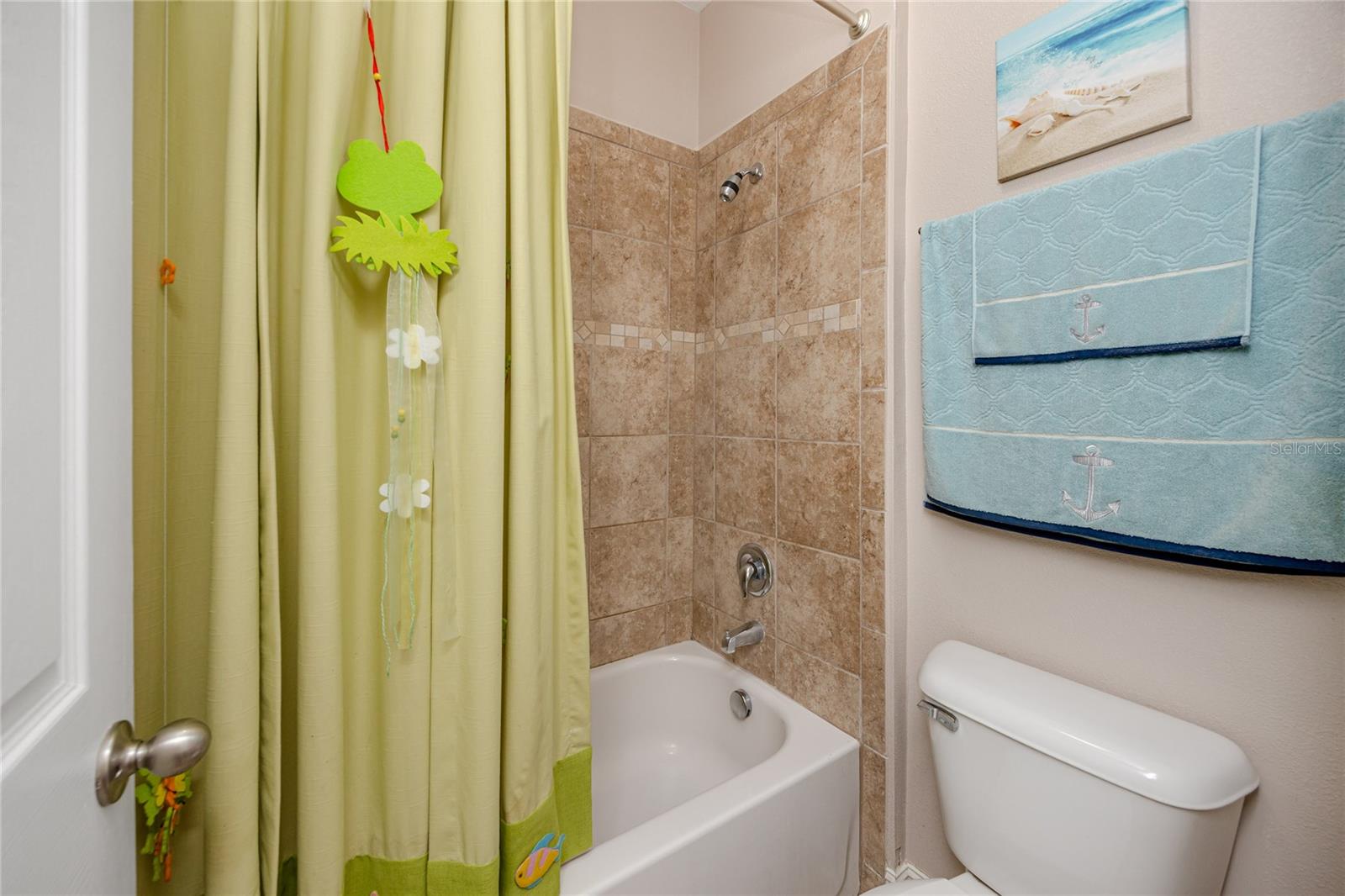 Listing photo id 34 for 1601 Fox Grape Loop