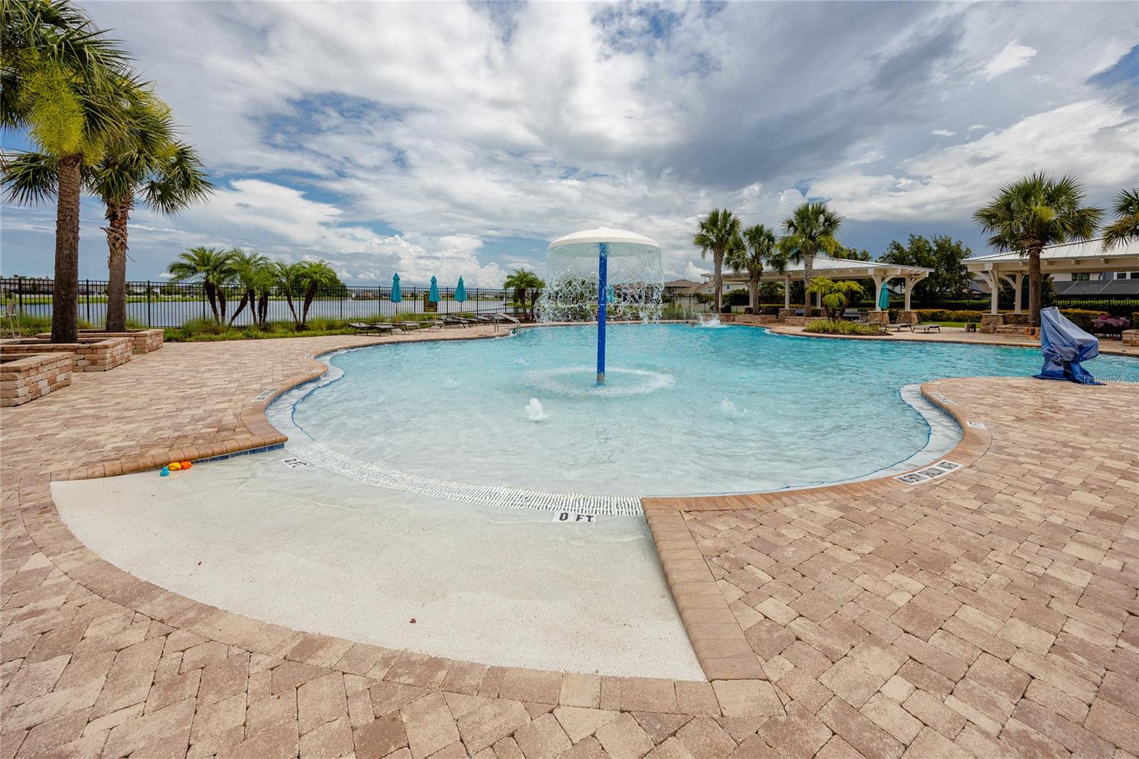 Listing photo id 57 for 1601 Fox Grape Loop