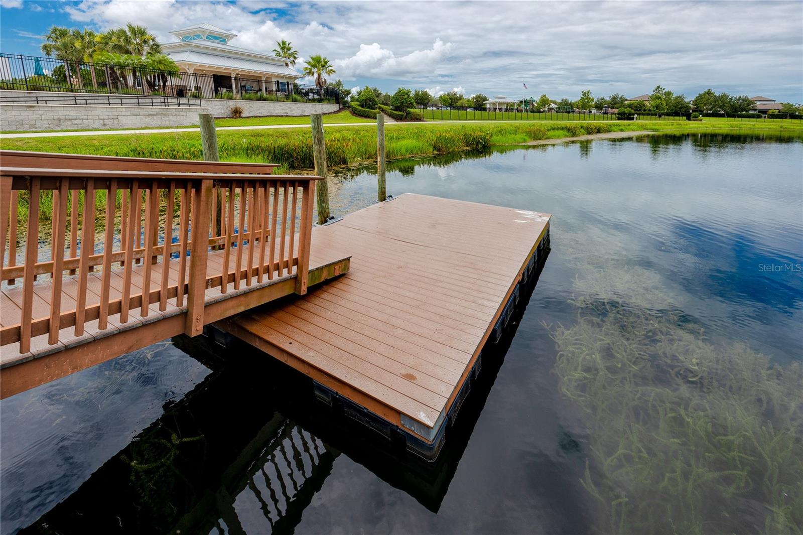 Listing photo id 64 for 1601 Fox Grape Loop