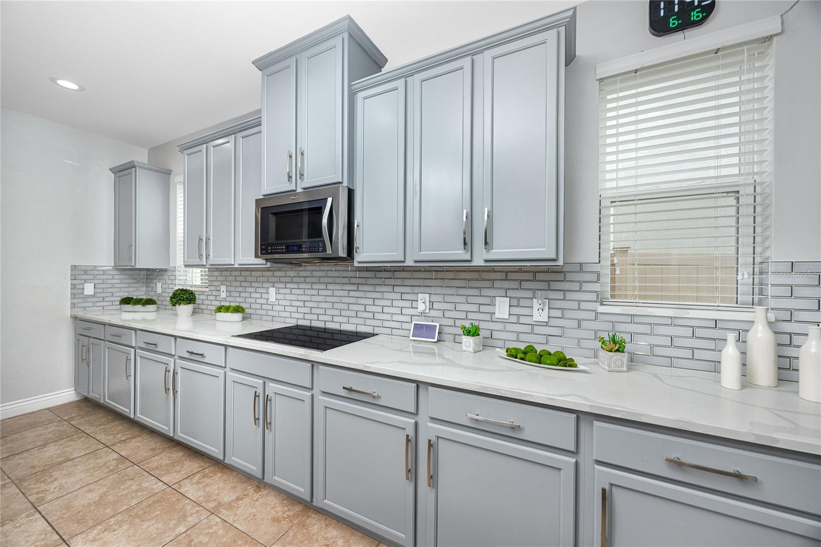 Listing photo id 5 for 1601 Fox Grape Loop