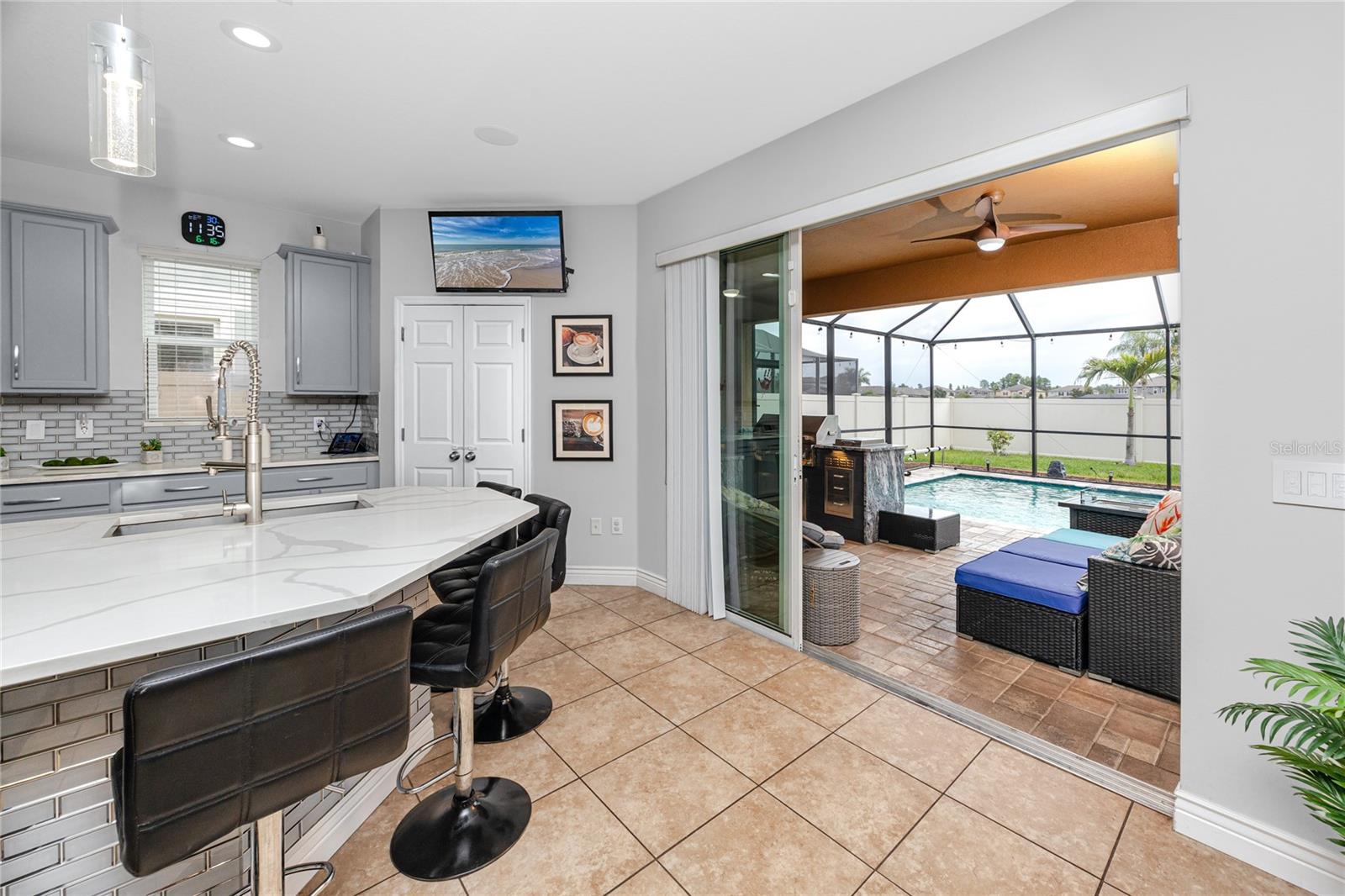 Listing photo id 6 for 1601 Fox Grape Loop