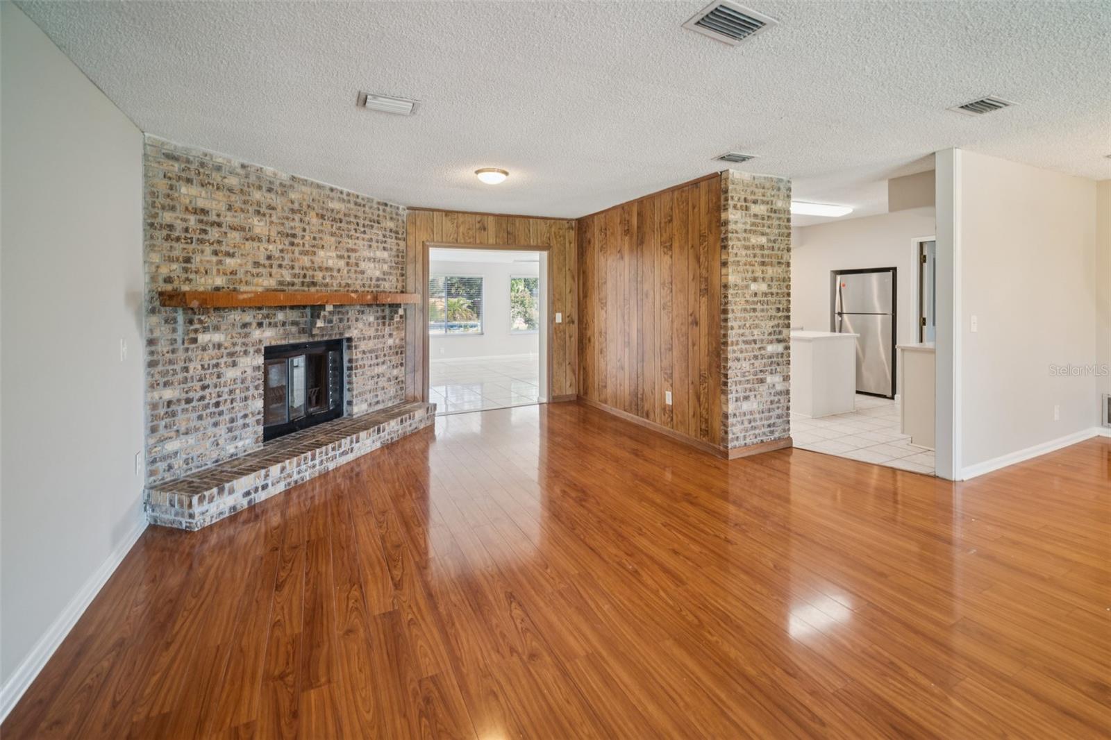 Image 7 of 31 For 4963 Rathbone Drive