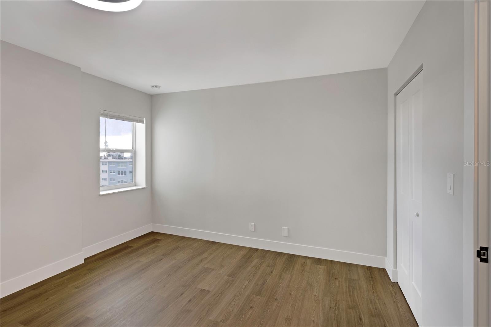 Image 16 of 27 For 400 64th Avenue 502